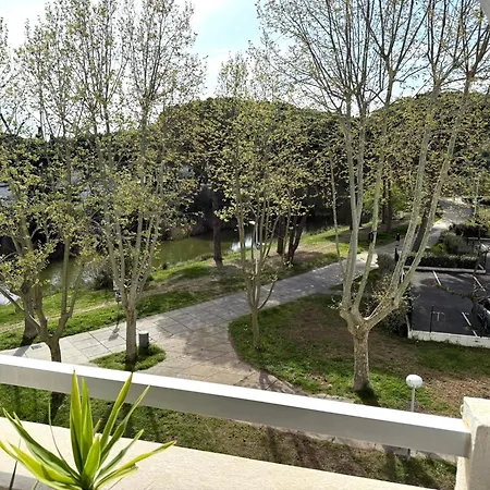 T2 Motte Ponant - Draps, Clim, Wifi & Terrasse * La Grande Motte
